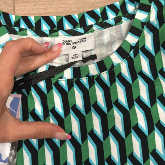 DVF for Target NWT Geometric Print Shirt. XXS - Picture 2 of 3